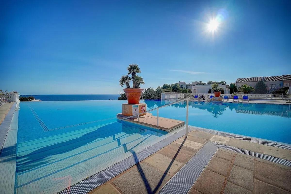 Gabrielle Appartements Cannes Rum bild